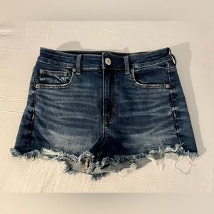 American Eagle women’s shorts. Size 8. Like new.